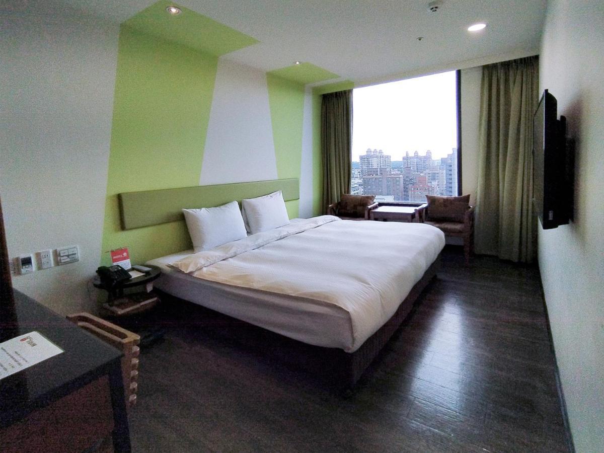 Hotel J Taoyuan Pingzhen Экстерьер фото