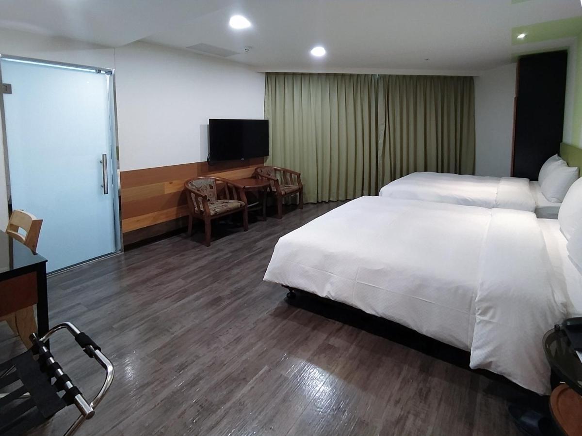 Hotel J Taoyuan Pingzhen Экстерьер фото