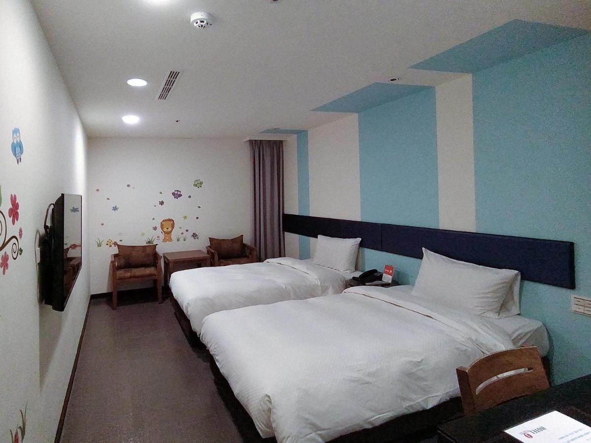 Hotel J Taoyuan Pingzhen Экстерьер фото