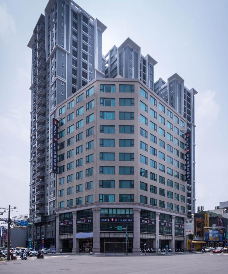 Hotel J Taoyuan Pingzhen Экстерьер фото